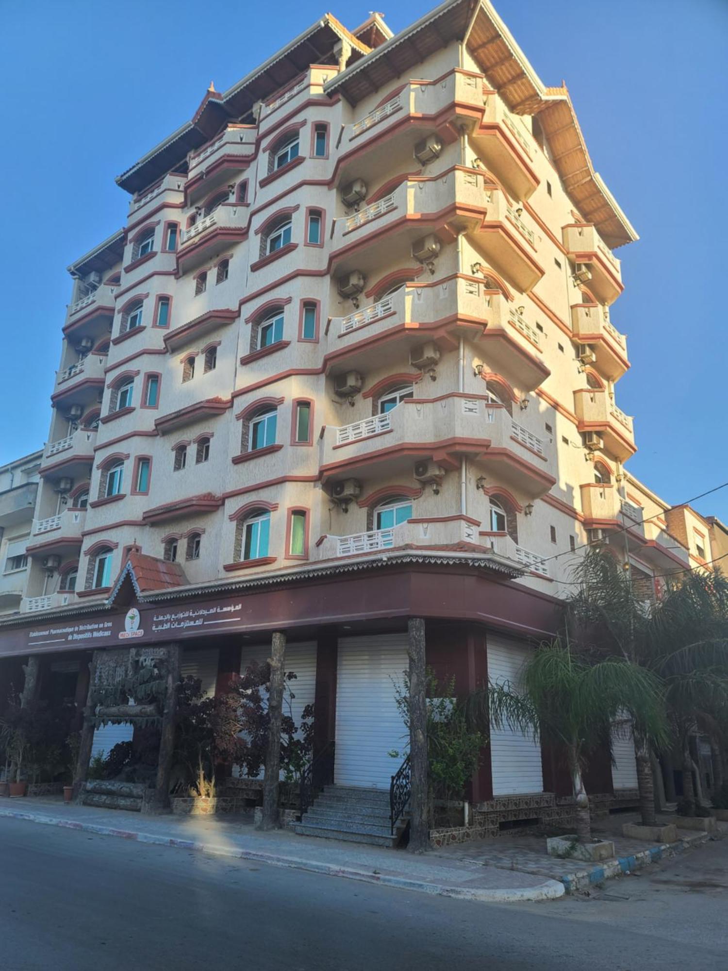 Jijel Koutama מראה חיצוני תמונה